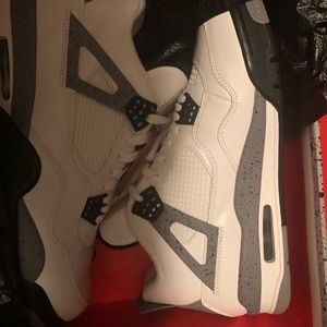 Jordan Retro 4